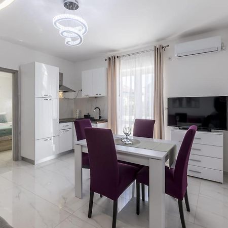 Royal Rose Gold Apartment 보디체 외부 사진
