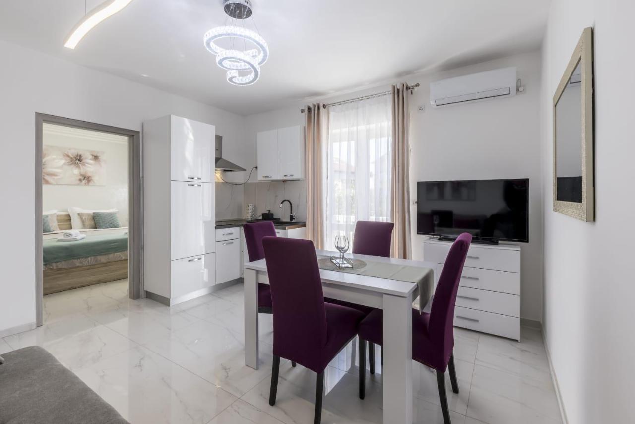 Royal Rose Gold Apartment 보디체 외부 사진